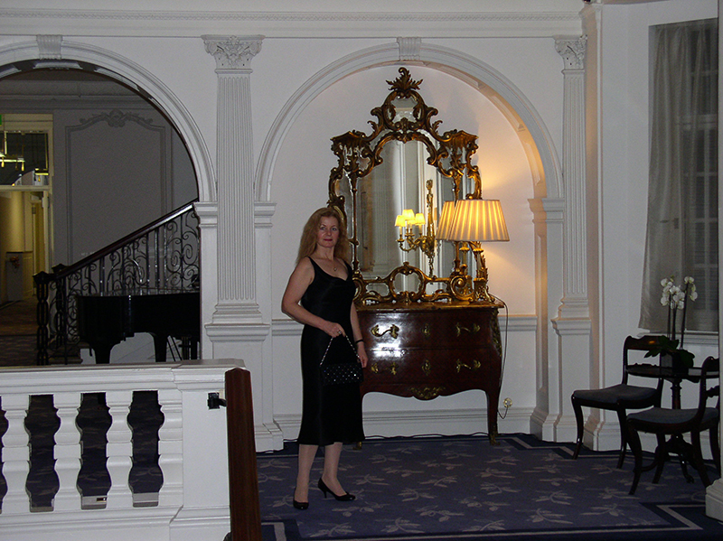 Claridge’s Hallway